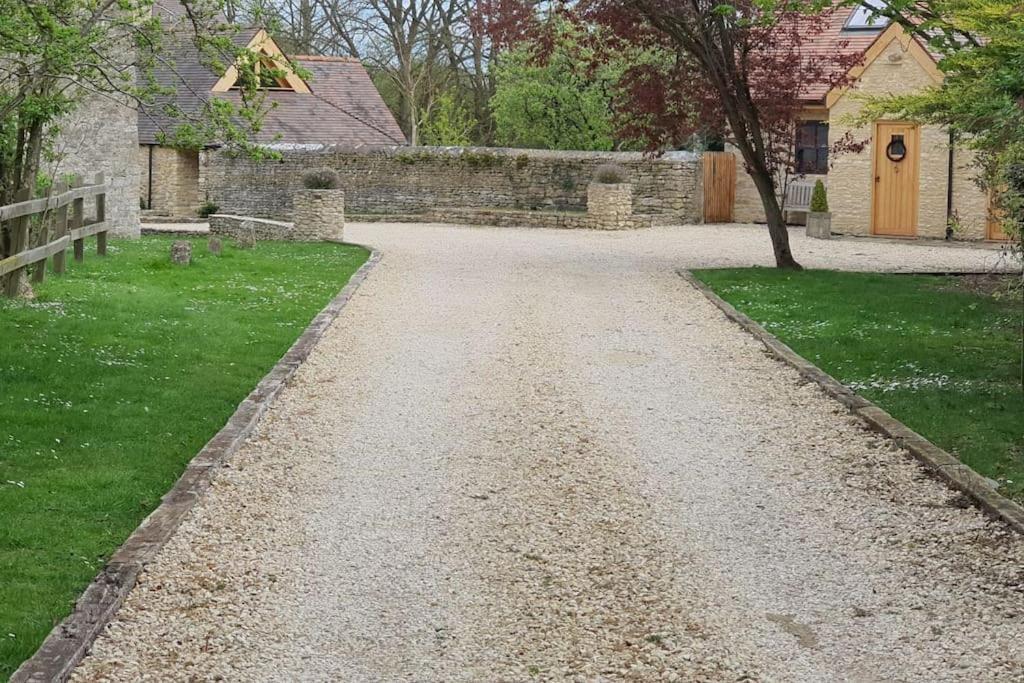 Dove House Cottages - No 1 Oxford Buitenkant foto